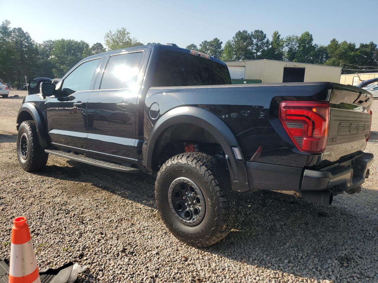 FORD F150 2025 VIN 1FTFW1RG8SFA38977 photo 2
