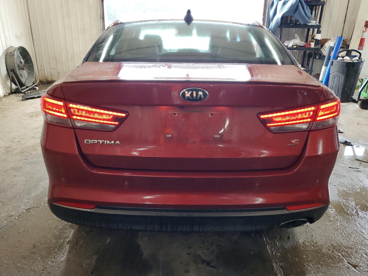 KIA OPTIMA 2018 VIN 5XXGT4L30JG233640 фото 6