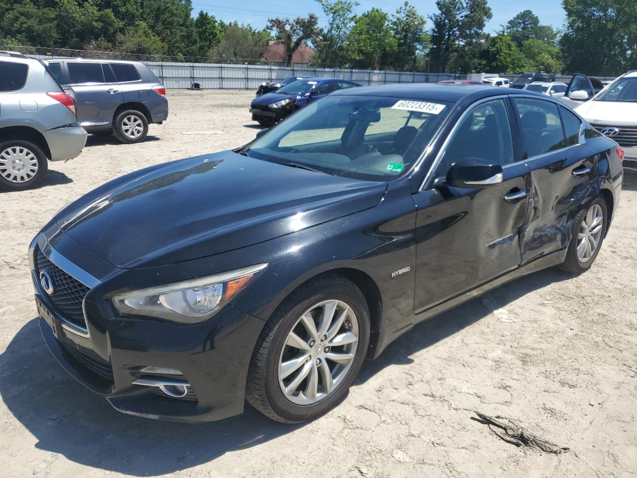 2014 Infiniti Q50 Hybrid Premium na sprzedaż w Hampton, VA - Side