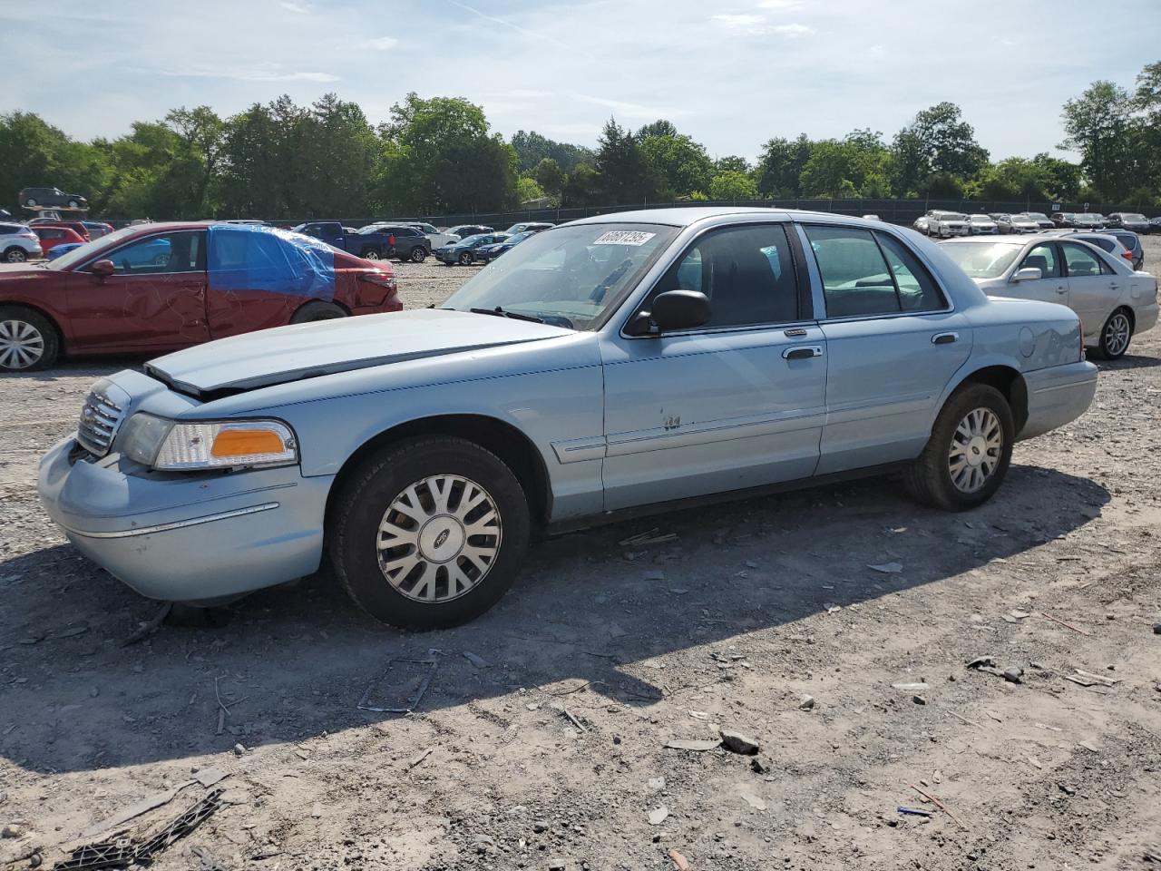 2004 Ford Crown Victoria Lx