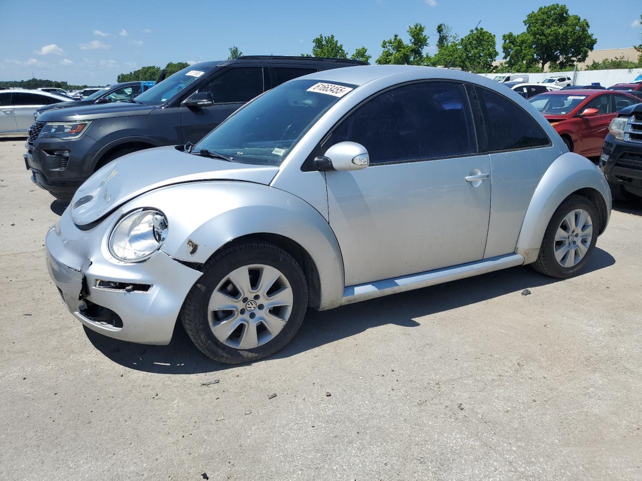 3VWPW31C58M502208 VOLKSWAGEN BEETLE Photo 1