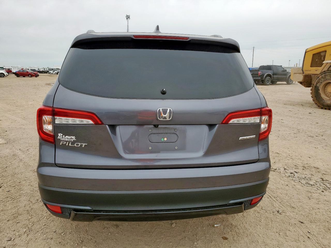 2021 Honda Pilot Se VIN: 5FNYF5H23MB038446 Lot: 63108915
