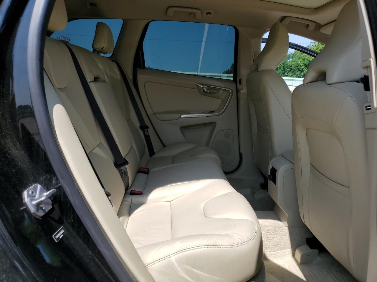 2016 Volvo Xc60 T5 Premier VIN: YV4612RK4G2825526 Lot: 59669445