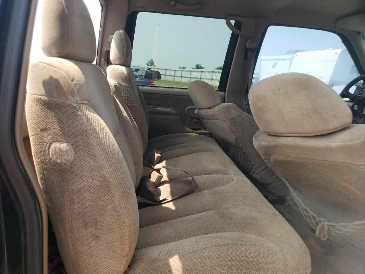 2000 Chevrolet Gmt-400 C2500 VIN: 1GCGC23R2YF472933 Lot: 58964705