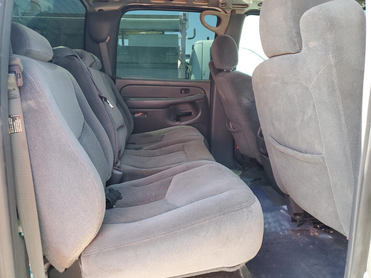 2006 Chevrolet Silverado C2500 Heavy Duty VIN: 1GCHC23D46F231140 Lot: 55635715