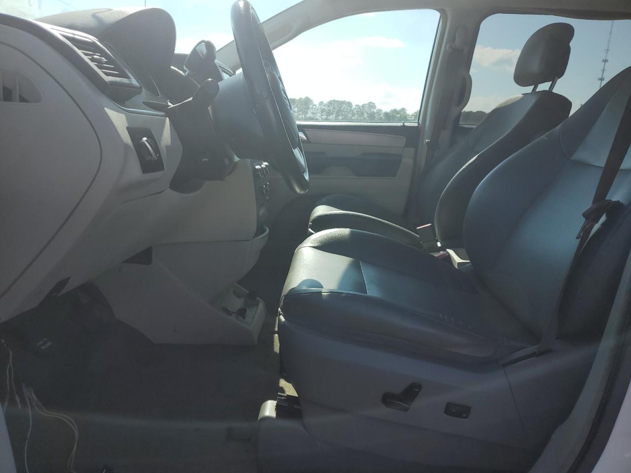 2014 Volkswagen Routan Se VIN: 2C4RVABG7ER134347 Lot: 61620855