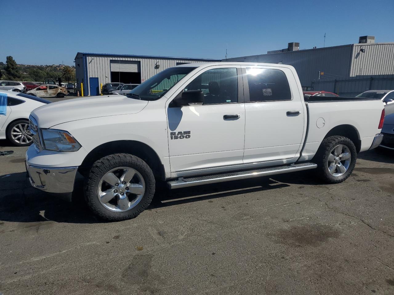 2017 Ram 1500 Slt na sprzedaż w Vallejo, CA - Minor Dent/Scratches