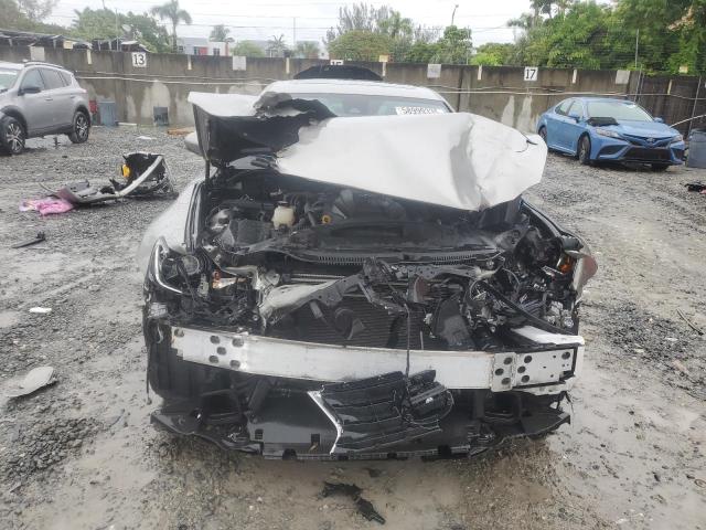  LEXUS IS 2020 Srebrny