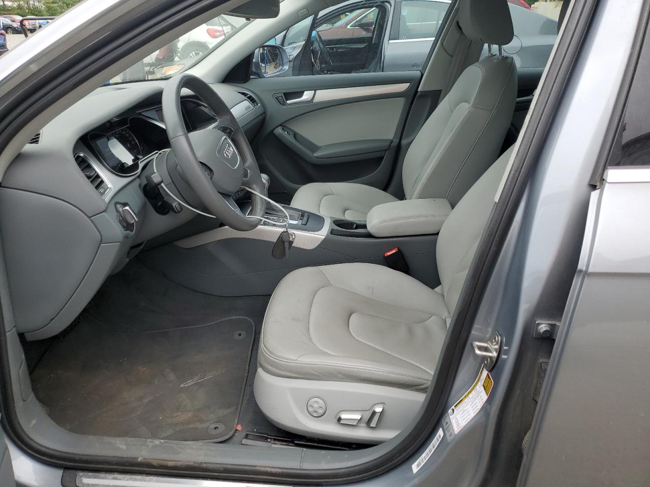 2015 Audi A4 Premium VIN: WAUBFAFL4FN037043 Lot: 61226775