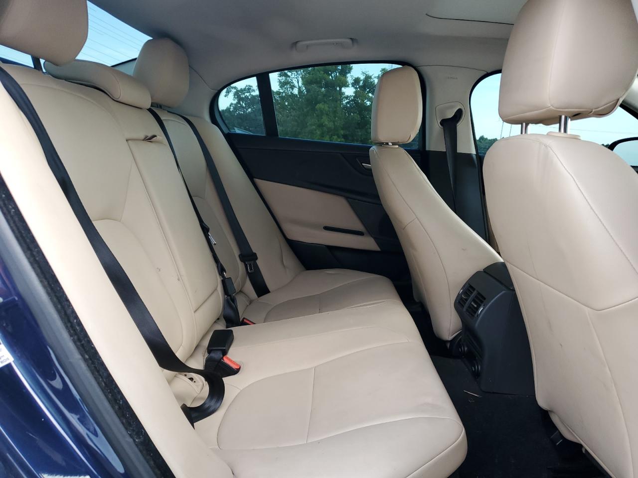 2017 Jaguar Xe VIN: SAJAR4BG1HA975433 Lot: 62372485