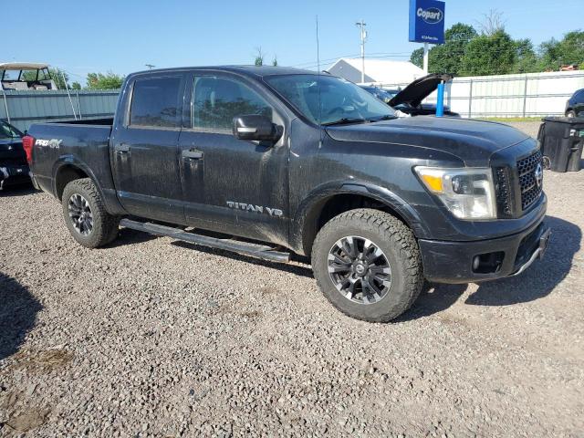  NISSAN TITAN 2019 Черный