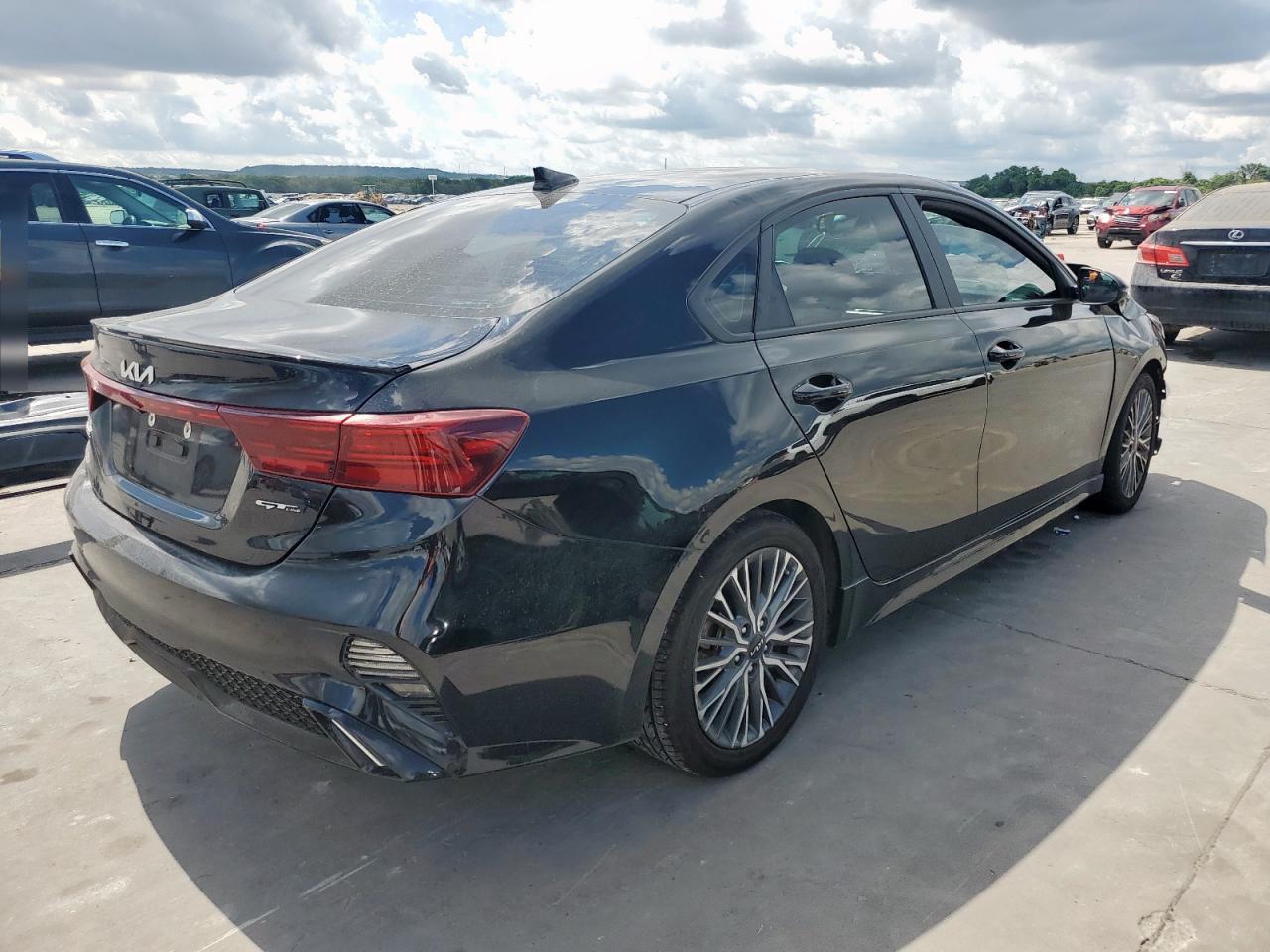 KIA FORTE 2022 VIN 3KPF54AD7NE479620 photo 3