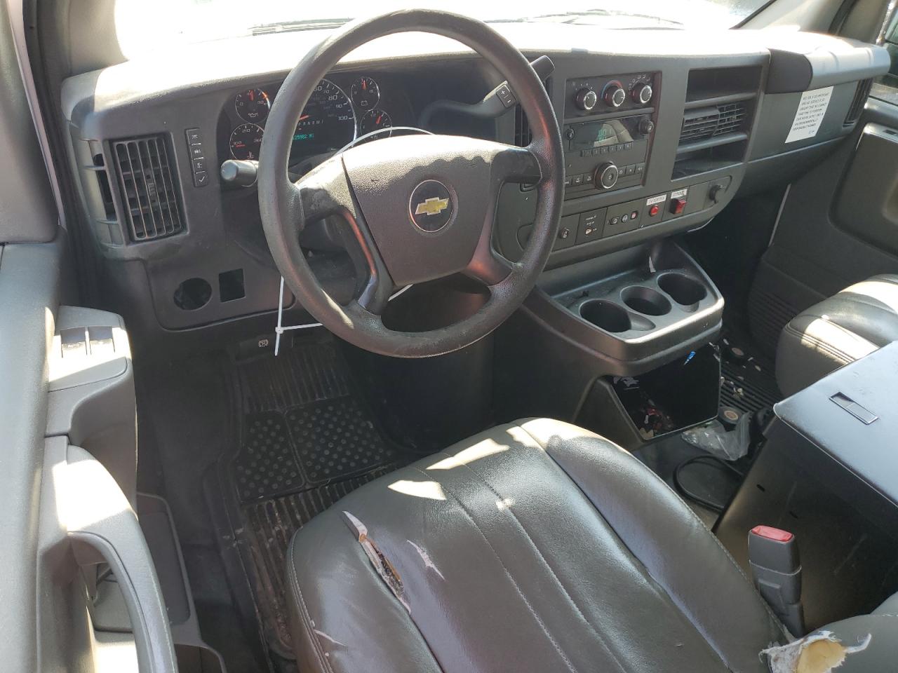 CHEVROLET EXPRESS 2014 VIN 1GCWGFCA8E1915211 zdjęcie 8