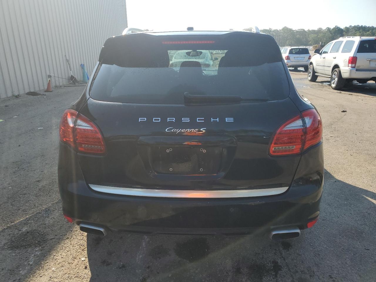 2012 Porsche Cayenne S VIN: WP1AB2A22CLA47154 Lot: 62462405
