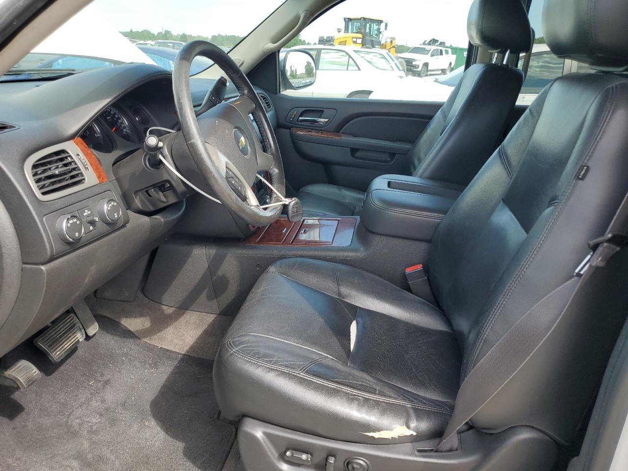 2013 Chevrolet Suburban K1500 Ltz VIN: 1GNSKKE76DR218411 Lot: 62859165
