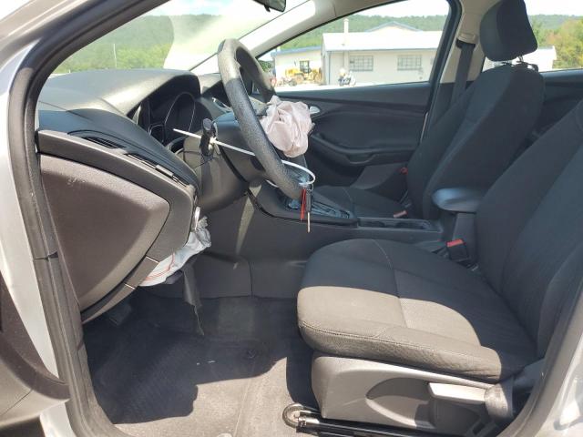 Hatchbacks FORD FOCUS 2015 Srebrny