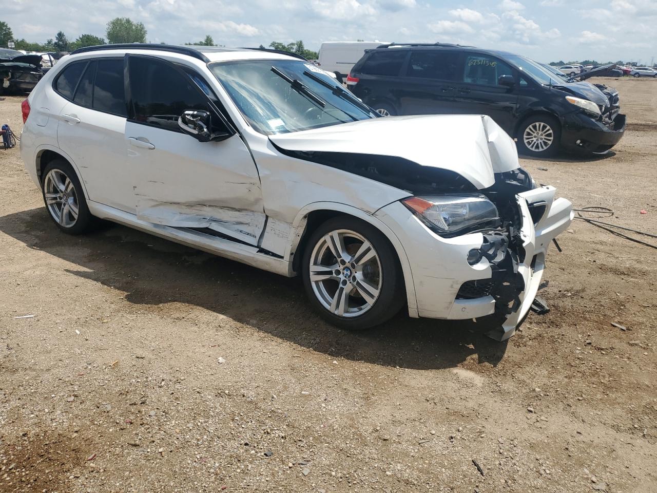 2015 BMW X1 xDrive28I VIN: WBAVL1C51FVY28819 Lot: 61969735