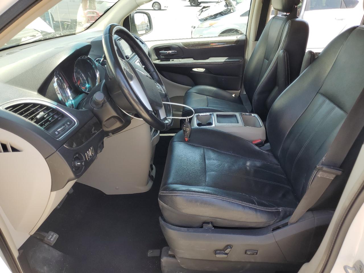 2013 Chrysler Town & Country Touring VIN: 2C4RC1BG3DR638169 Lot: 61269365