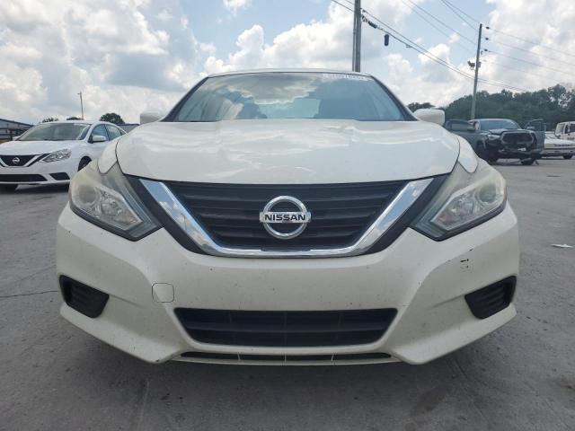 Sedans NISSAN ALTIMA 2016 Biały