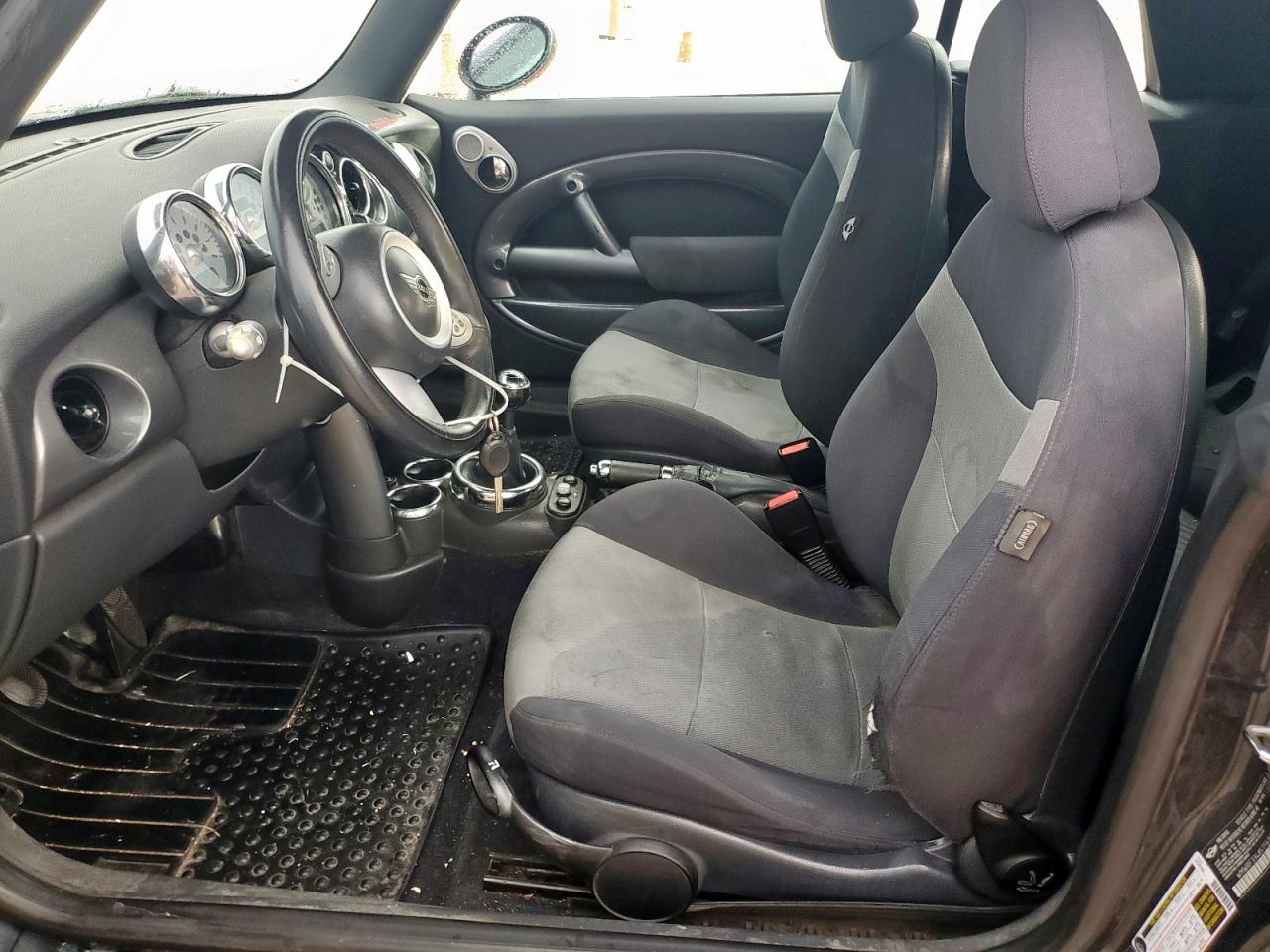 2005 Mini Cooper VIN: WMWRF33485T61638 Lot: 59822125