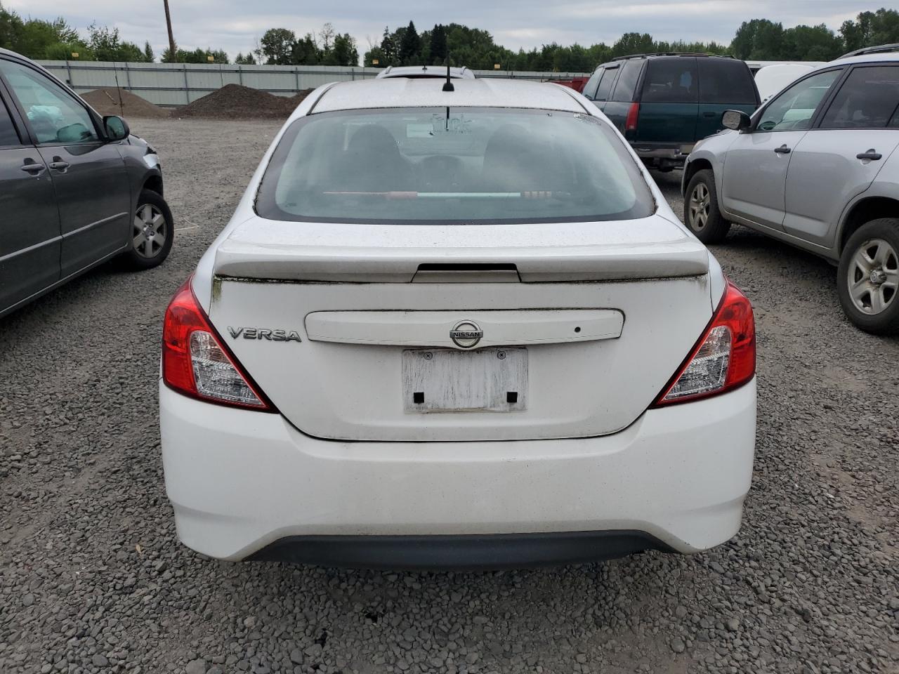 NISSAN VERSA 2017 VIN 3N1CN7AP8HL852634 zdjęcie 6