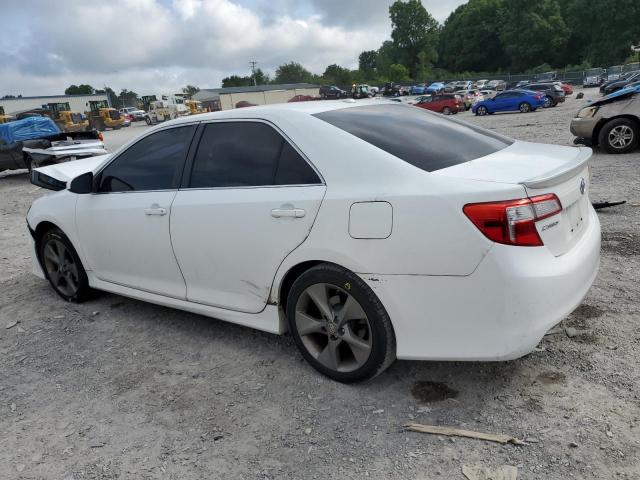 Sedans TOYOTA CAMRY 2012 White