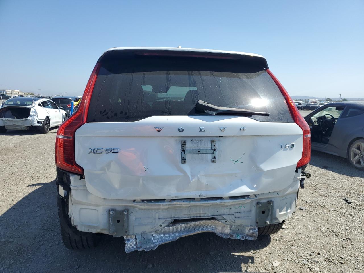 2017 Volvo Xc90 T6 VIN: YV4A22PL0H1152650 Lot: 61195075