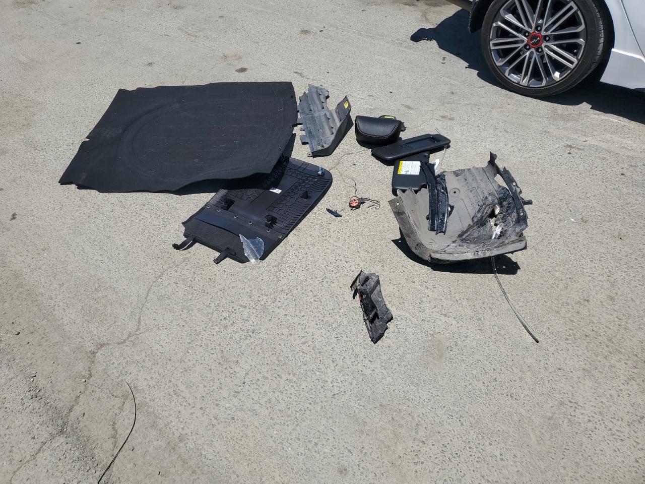 3KPF44AC2NE436023 2022 Kia Forte Gt