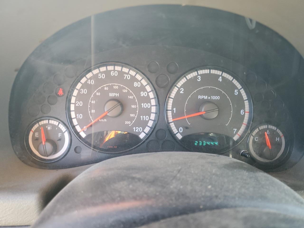 JEEP LIBERTY 2005 VIN 1J4GL48KX5W519705 zdjęcie 9
