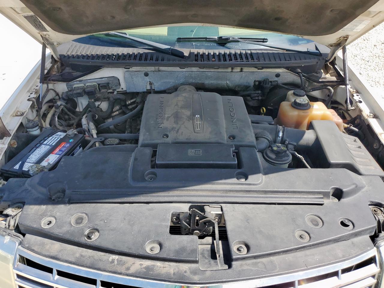 2007 Lincoln Navigator VIN: 5LMFU27517LJ16885 Lot: 61952755