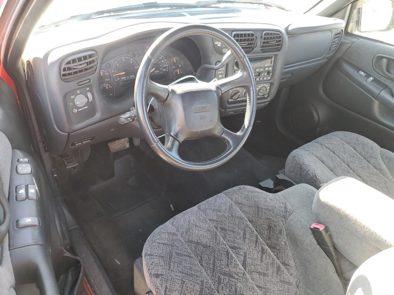 2002 GMC Sonoma VIN: 1GTDT19W528200186 Lot: 61394525