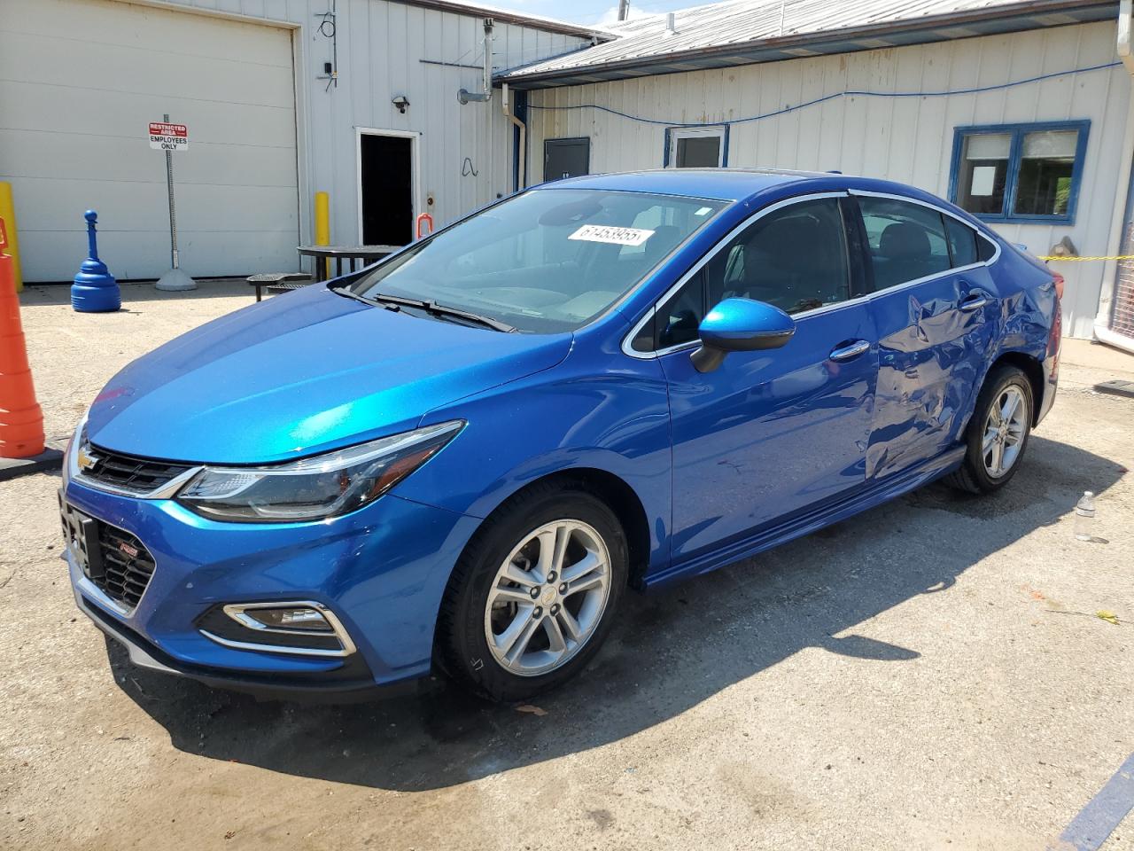 2017 Chevrolet Cruze Premier na sprzedaż w Pekin, IL - Side