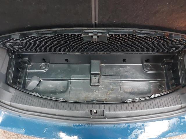 2012 VOLKSWAGEN TOURAN S T