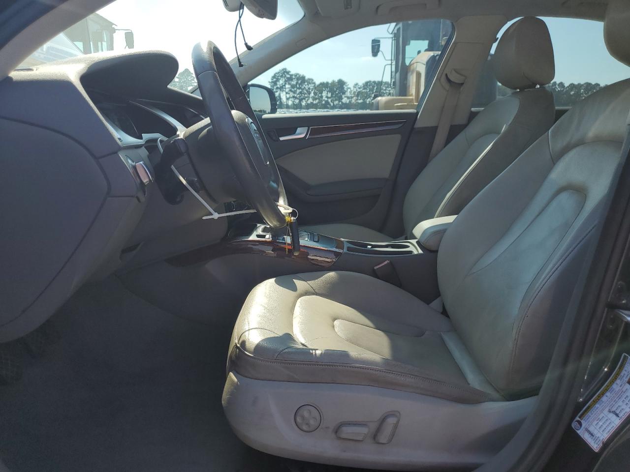 2012 Audi A4 Premium Plus VIN: WAUHFAFL2CA072869 Lot: 61936445