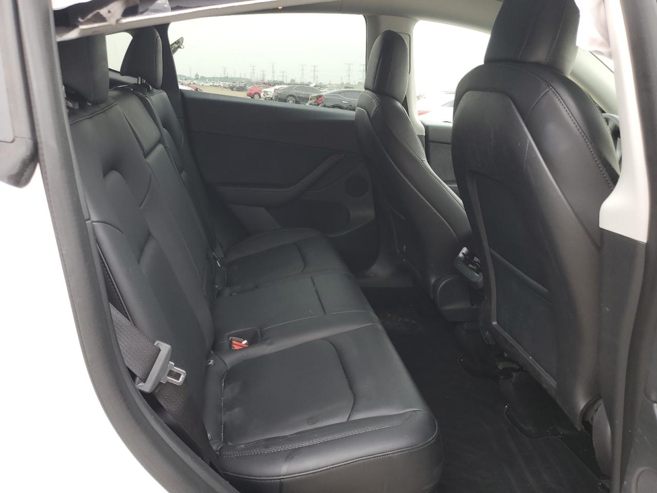 2022 Tesla Model Y VIN: 7SAYGDEE6NF387868 Lot: 60482435