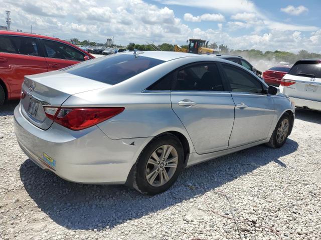 Sedans HYUNDAI SONATA 2013 Srebrny