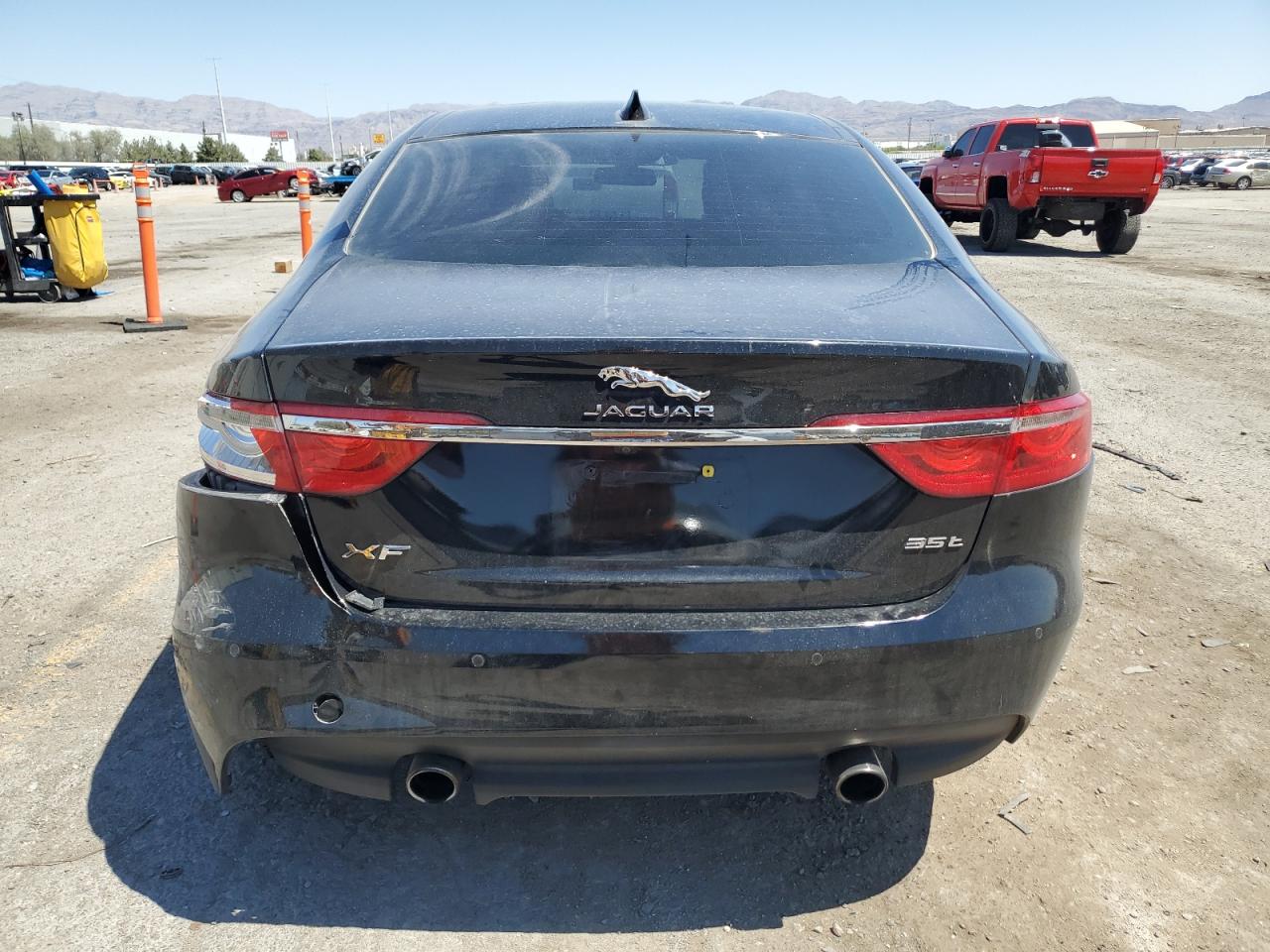 2017 Jaguar Xf Premium VIN: SAJBD4BV0HCY28204 Lot: 60929455