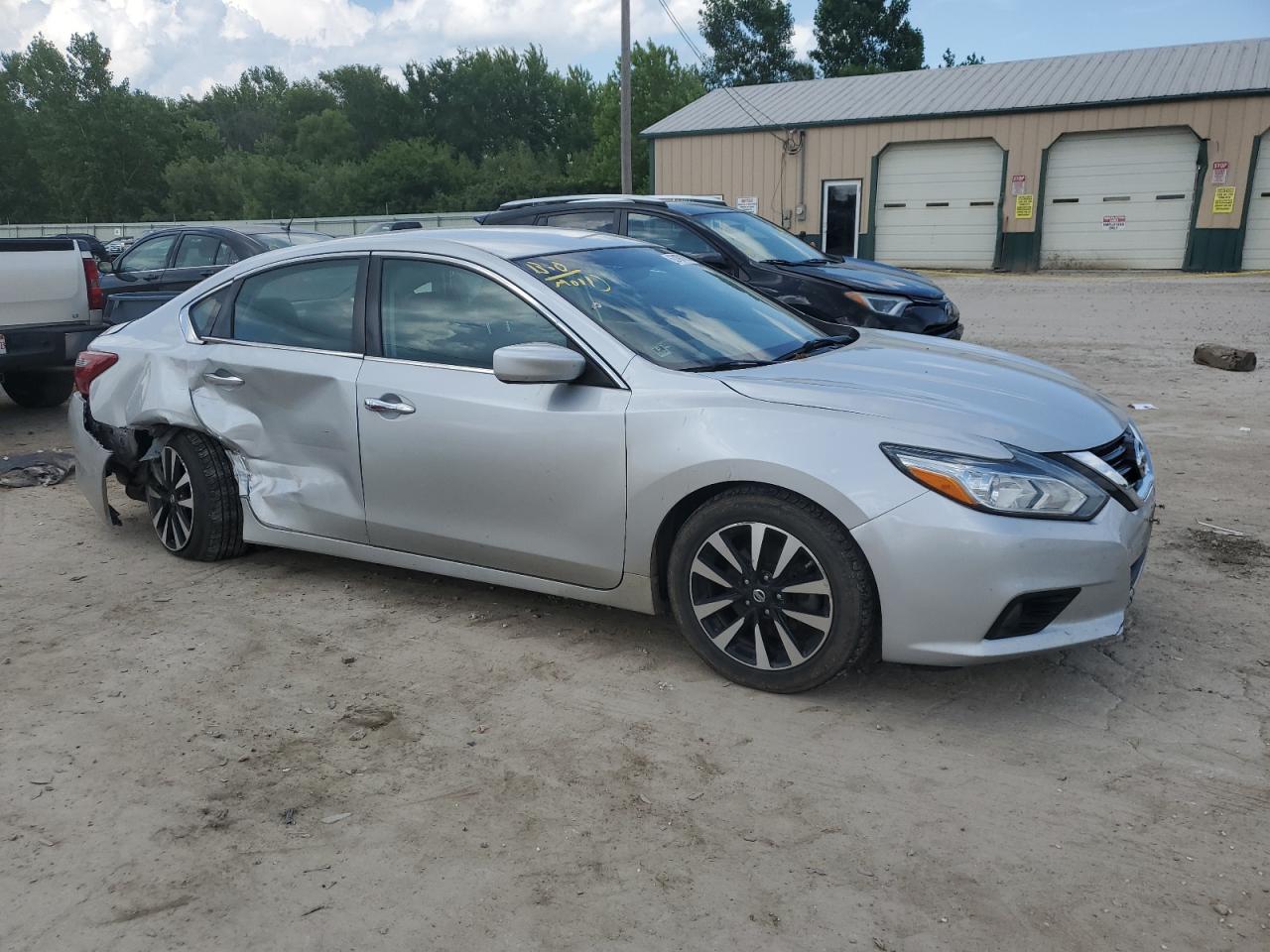 NISSAN ALTIMA 2018 VIN 1N4AL3AP1JC113244 фото 4