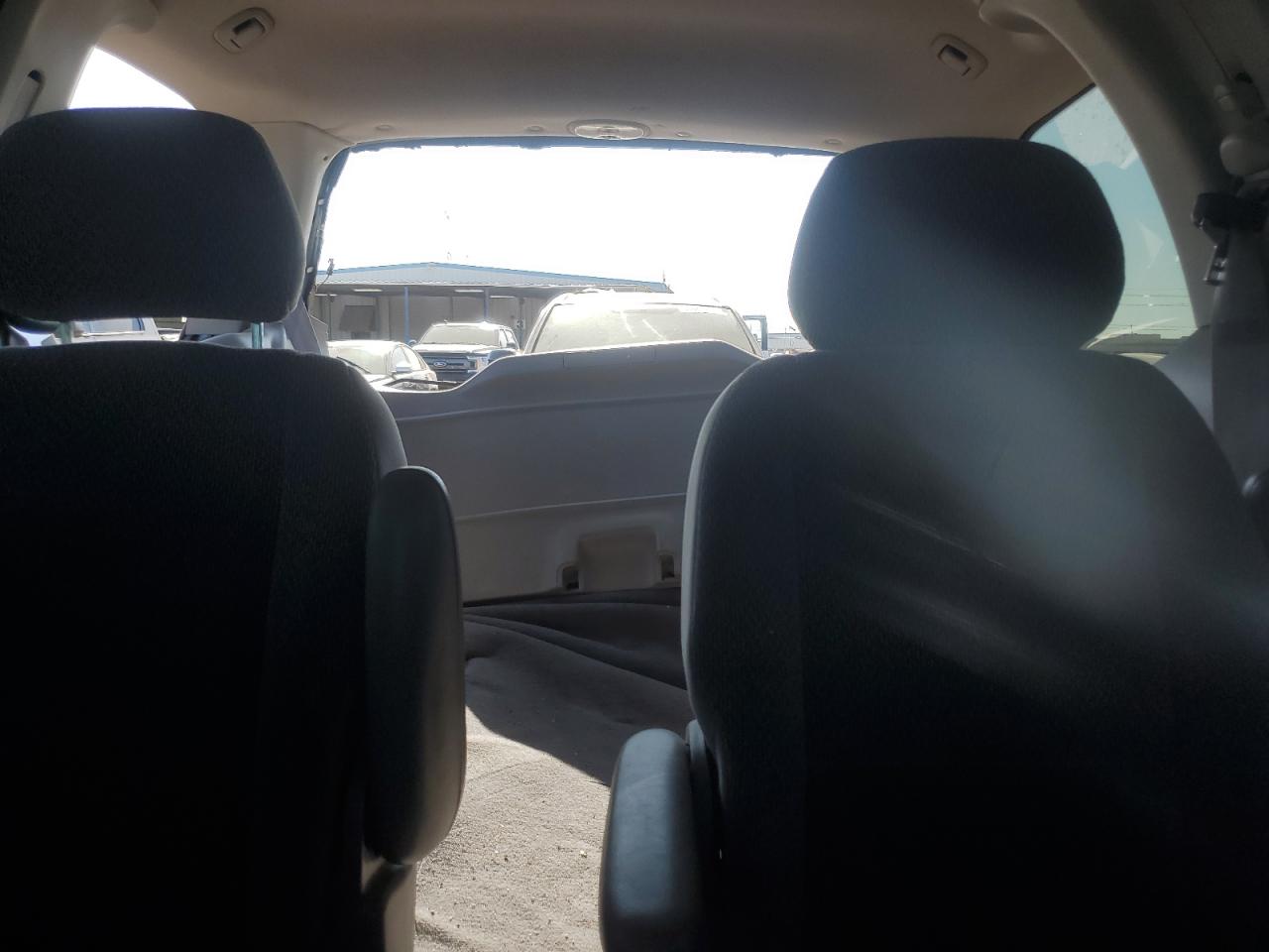 2000 Ford Windstar Lx VIN: 2FMZA5141YBA65299 Lot: 61062365