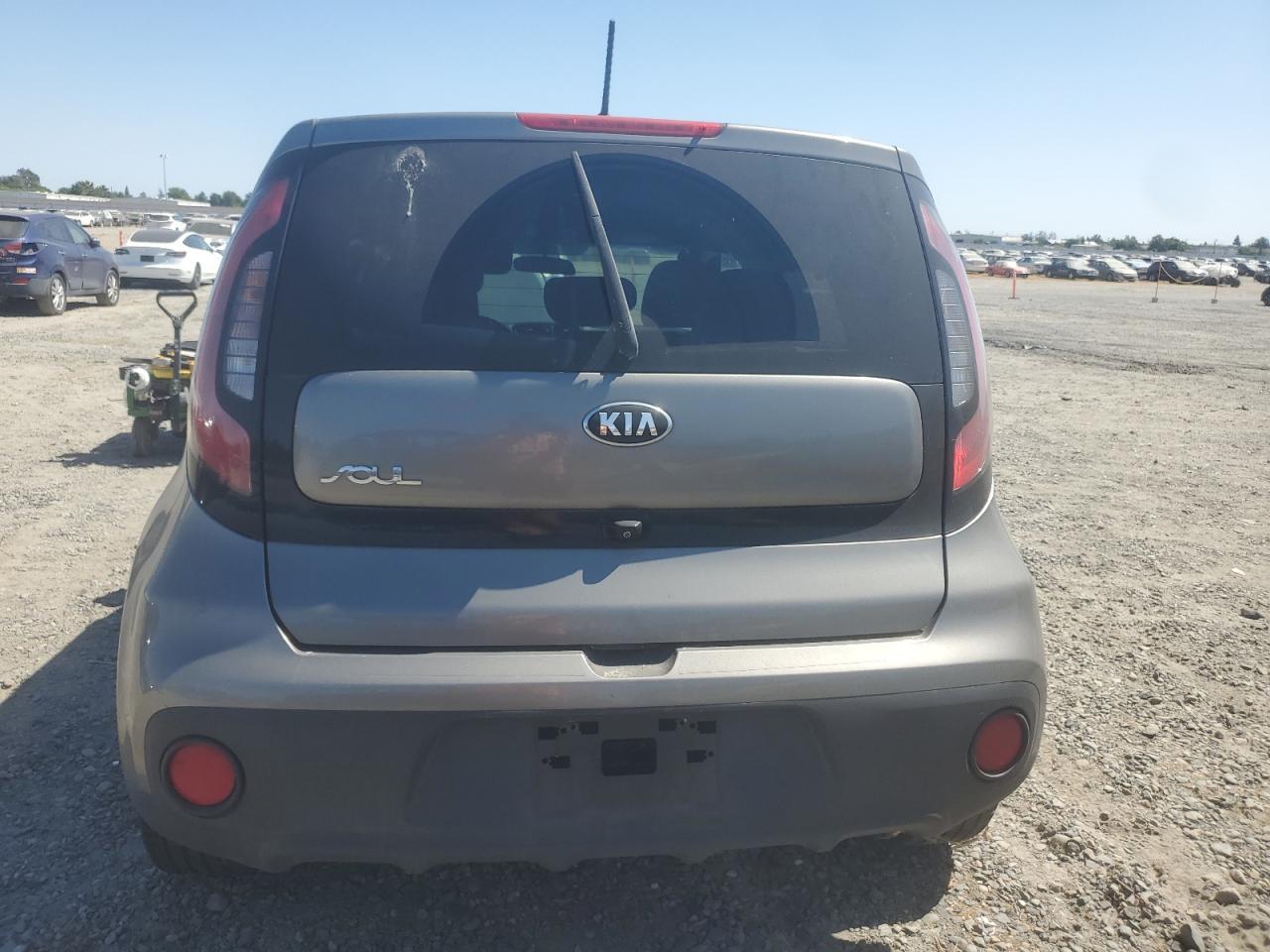 2018 Kia Soul VIN: KNDJN2A21J7535283 Lot: 62947295