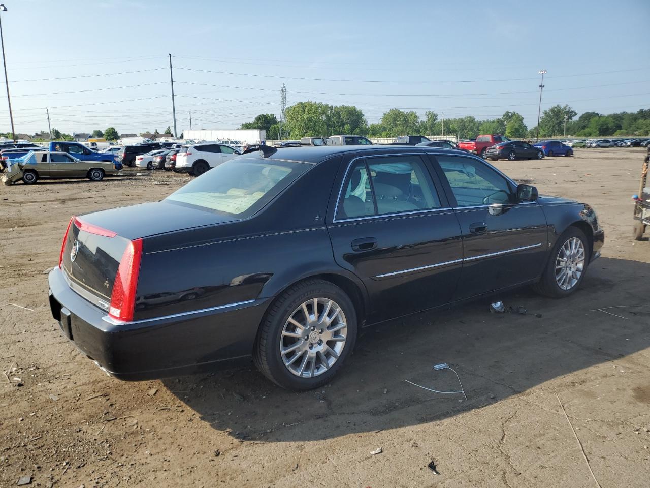 CADILLAC DTS 2009 VIN 1G6KD57Y89U133023 фото 3