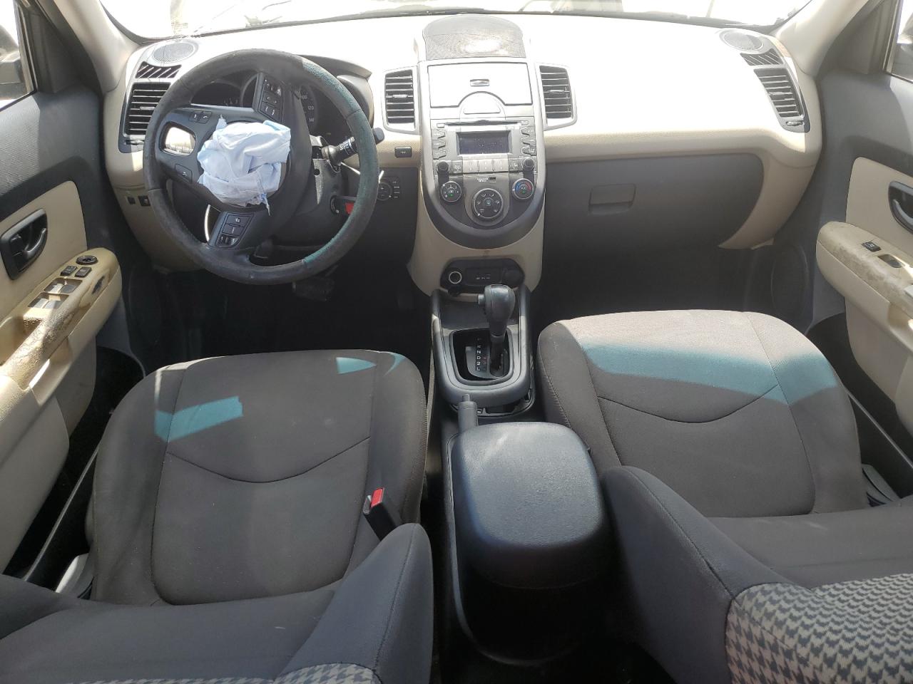 2010 Kia Soul + VIN: KNDJT2A26A7094773 Lot: 62481335