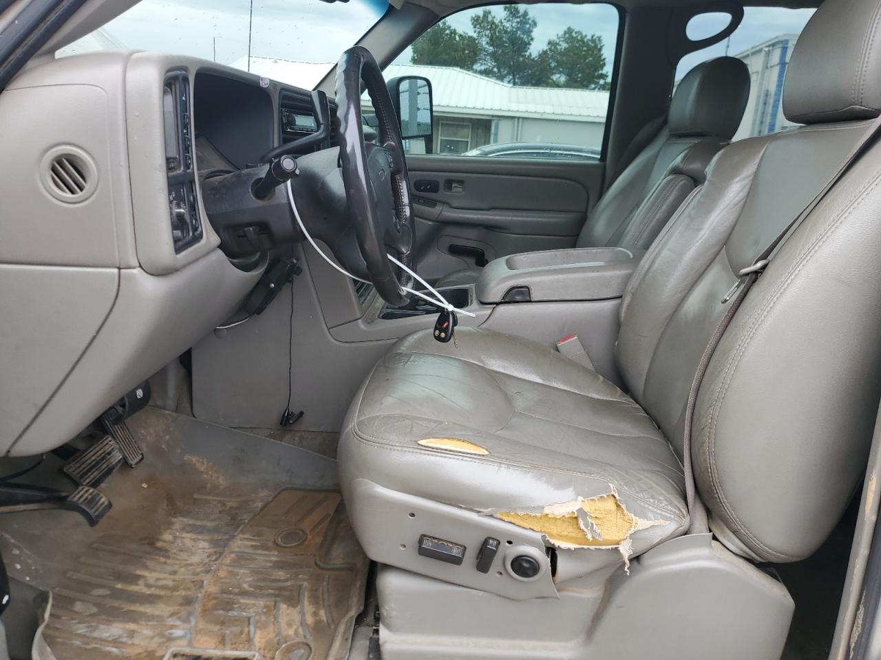 2005 GMC Sierra K2500 Heavy Duty VIN: 1GTHK23255F803039 Lot: 59152375