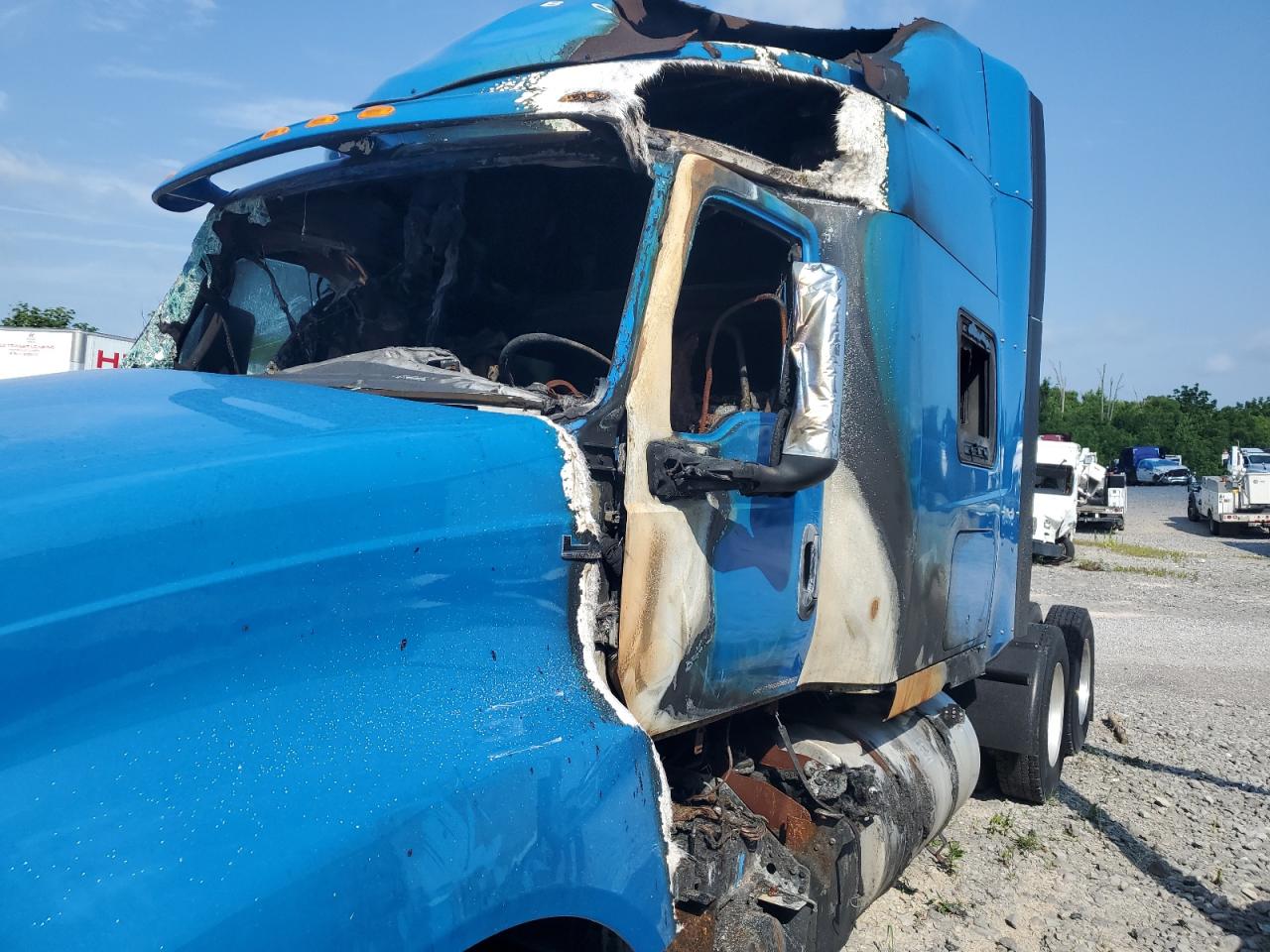 2023 International Lt625 VIN: 3HSDZAPR7PN564660 Lot: 84690014