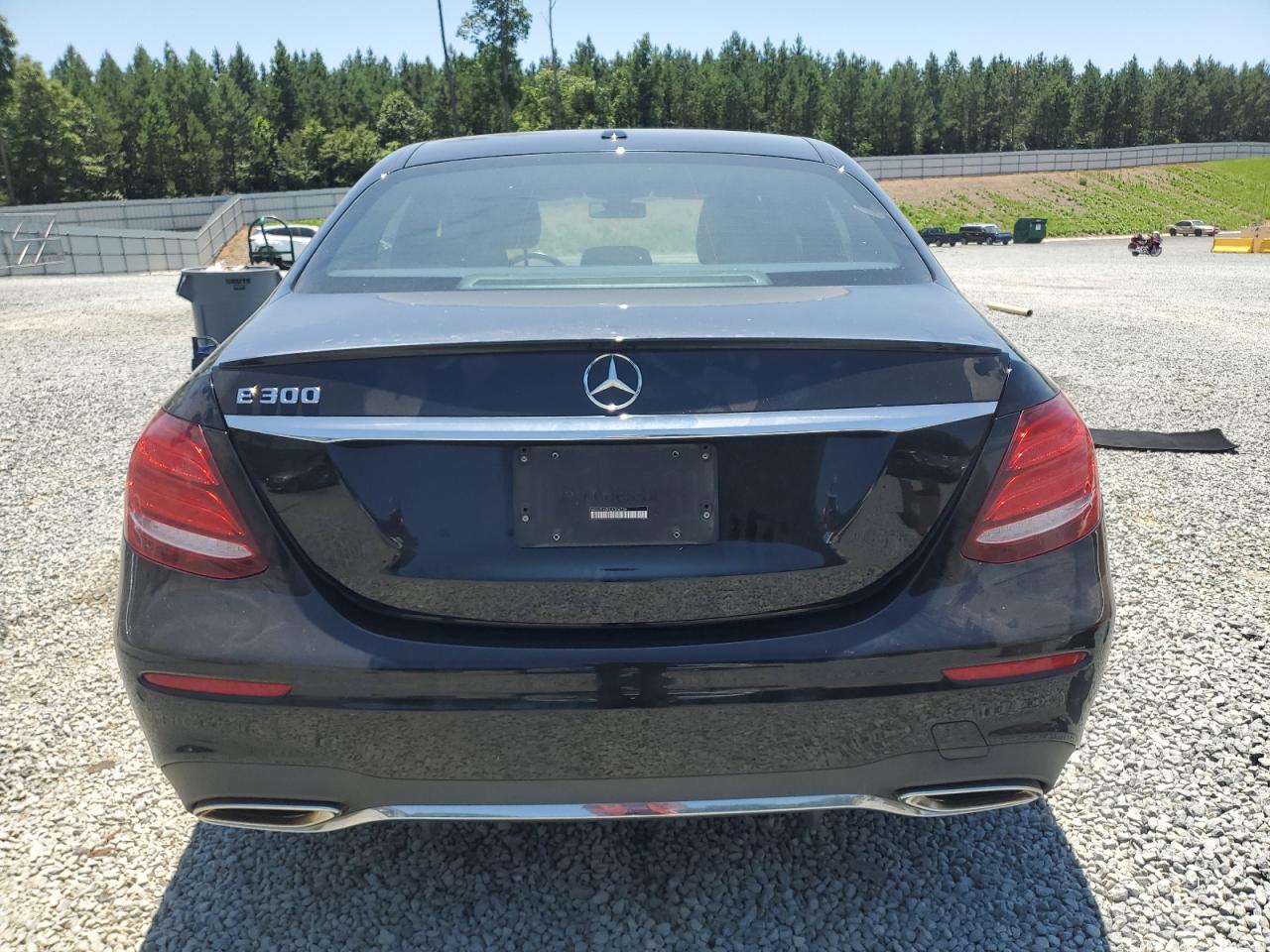 2018 Mercedes-Benz E 300 VIN: WDDZF4JB5JA356734 Lot: 62036305