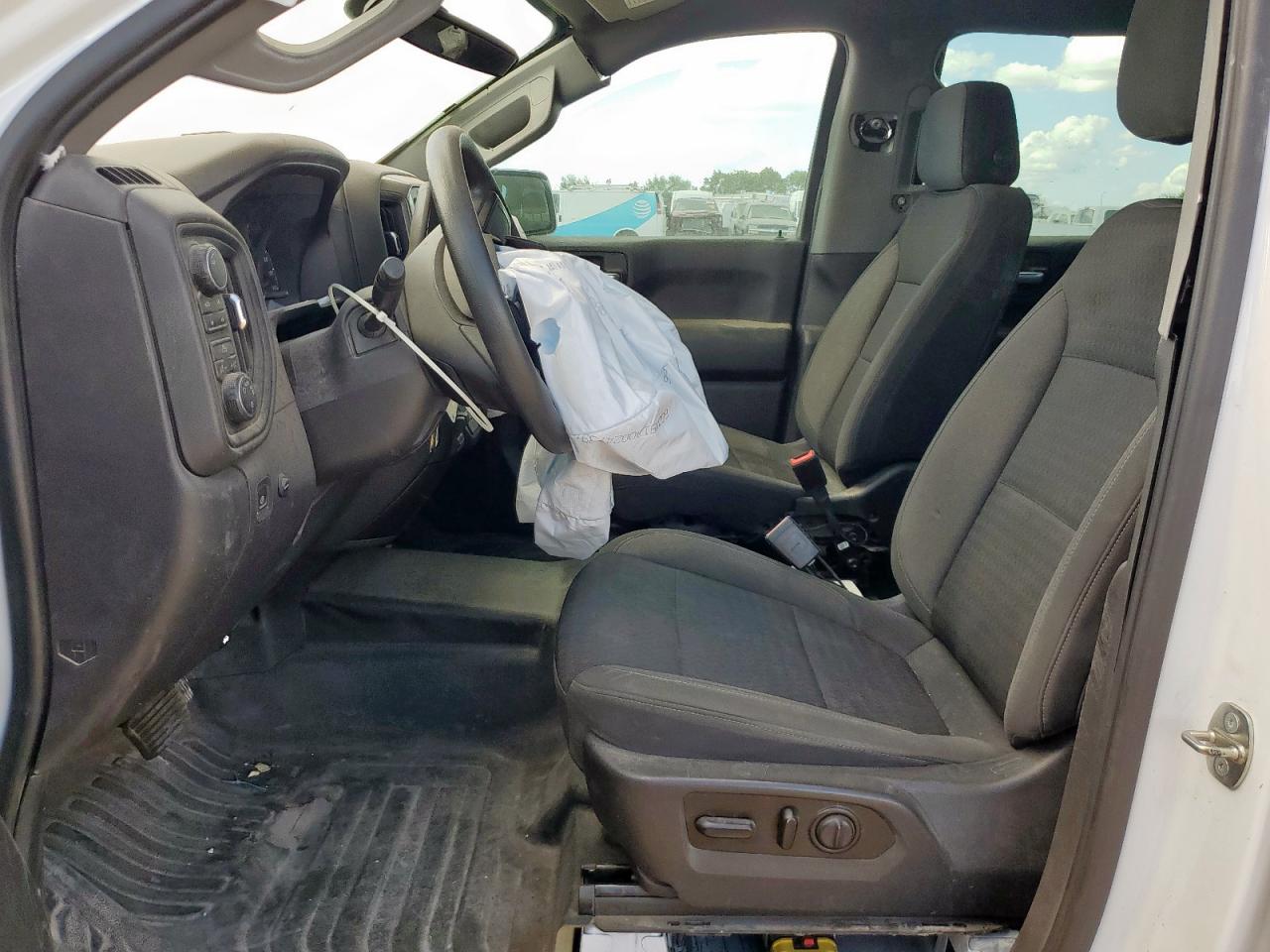 2021 Chevrolet Silverado K1500 VIN: 3GCUYAEF8MG172890 Lot: 61661595