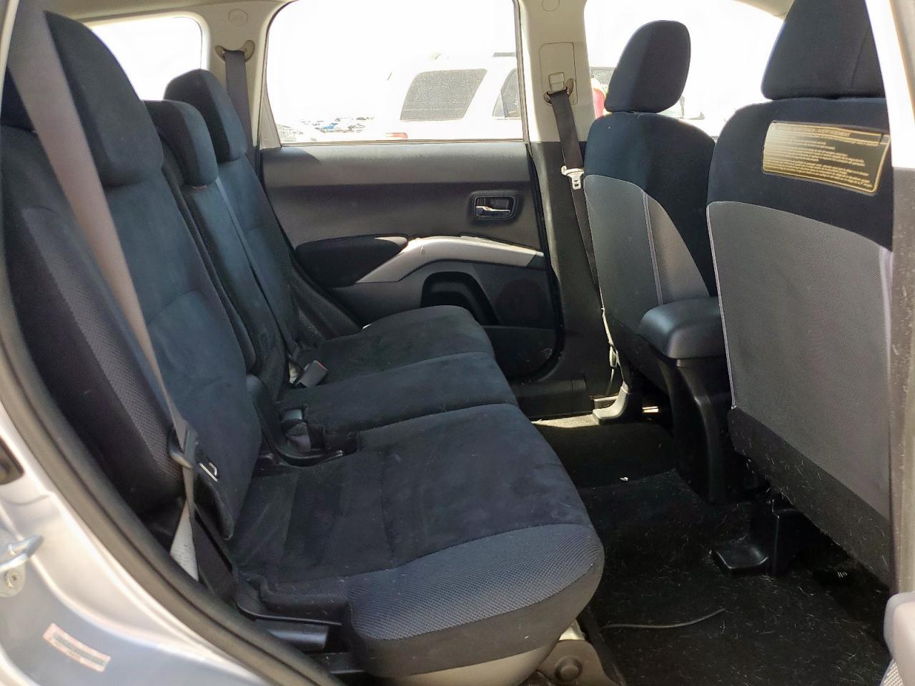 2009 Mitsubishi Outlander Es VIN: JA4LS21W89Z013328 Lot: 62750015