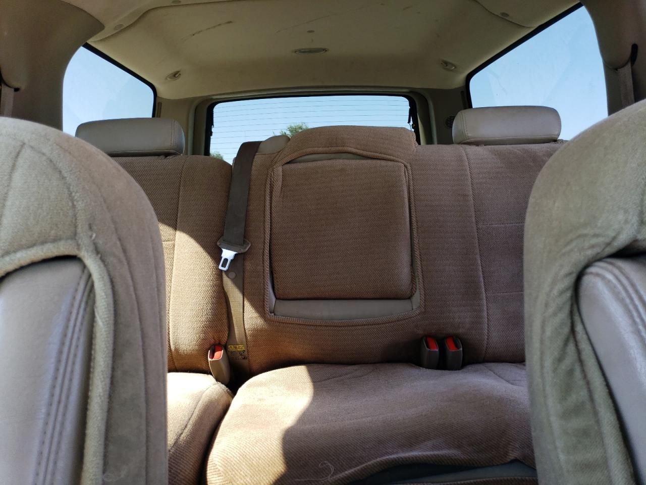 2003 Chevrolet Suburban C1500 VIN: 3GNEC16Z13G301988 Lot: 63067535