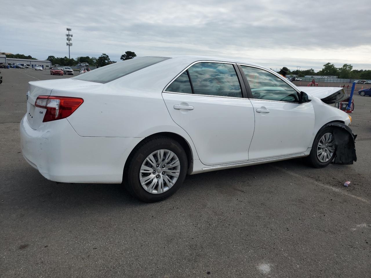 4t4bf1fk3er392754 4T4BF1FK3ER392754 2014 Toyota Camry L