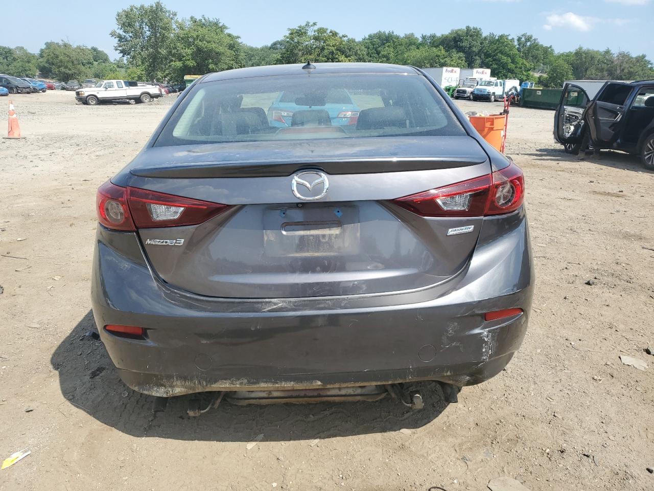2018 Mazda 3 Touring VIN: 3MZBN1V36JM202372 Lot: 61927895